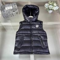 Moncler Kid Down Vest (5)