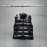 Moncler Kid Down Vest (8)