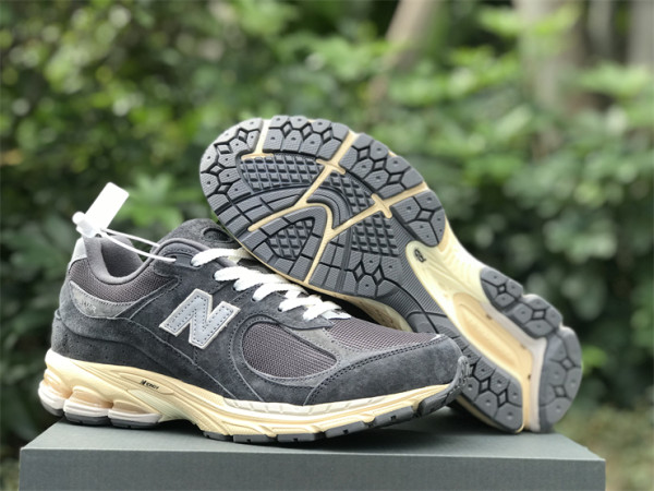 Authentic New Balance ML2002RHO