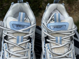 OFF-WHITE SNEAKERS (65)