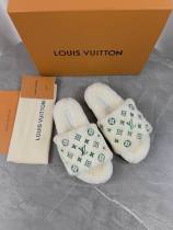 LV Slippers 35-41 (14)