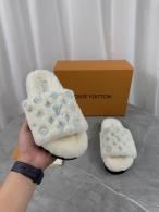 LV Slippers 35-41 (18)