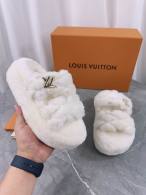 LV Slippers 35-41 (20)