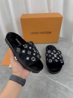 LV Slippers 35-41 (13)