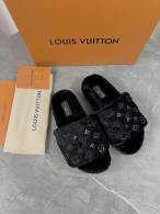 LV Slippers 35-41 (17)