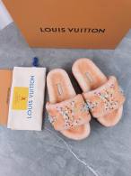 LV Slippers 35-41 (27)