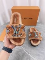 LV Slippers 35-41 (26)