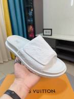 LV Slippers 38-44 (19)