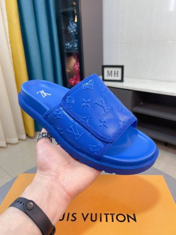 LV Slippers 38-44 (21)