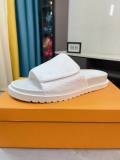 LV Slippers 38-44 (19)