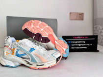 Balenciaga Runner Sneakers (41)