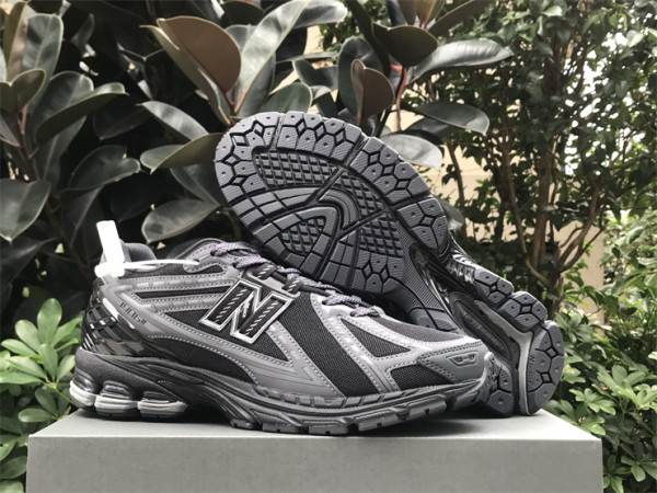 Authentic New Balance M1906RLB