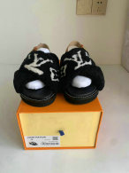 LV Slippers (23)