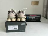 Authentic New Balance 9060 (28)