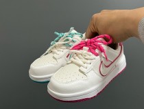 Nike SB Dunk Kid Shoes (44) Nike SB Dunk Kid Shoes (44)
