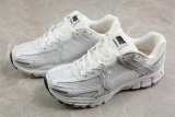 Nike Zoom Vomero 5 Shoes (3)
