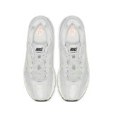 Nike Zoom Vomero 5 Women Shoes (23)