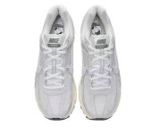Nike Zoom Vomero 5 Shoes (20)