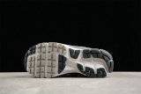 Nike Zoom Vomero 5 Shoes (24)