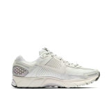 Nike Zoom Vomero 5 Women Shoes (23)