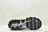Nike Zoom Vomero 5 Shoes (28)