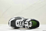 Nike Zoom Vomero 5 Shoes (28)