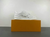 LV SNEAKERS (76)