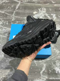 HOKA ONE ONE® M BONDI 8  (2)