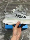 HOKA ONE ONE® M BONDI 8  (1)