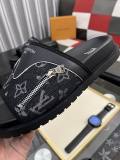 LV Slippers 38-44 (44)