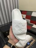 LV Slippers 38-44 (28)