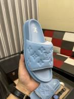 LV Slippers 38-44 (34)