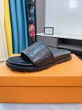 LV Slippers 38-44 (39)