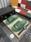 LV Slippers 38-44 (31)