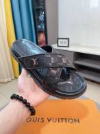 LV Slippers 38-44 (37)