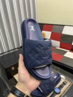 LV Slippers 38-44 (30)
