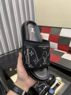 LV Slippers 38-44 (44)