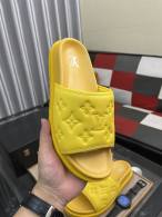 LV Slippers 38-44 (36)