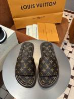 LV Slippers 38-46 (8)