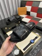 LV Slippers 38-44 (47)