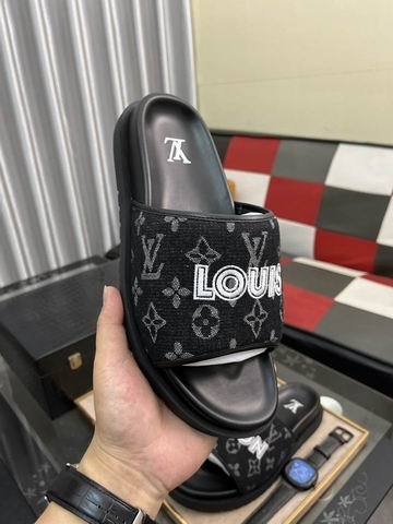 LV Slippers 38-44 (51)