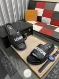 LV Slippers 38-44 (52)