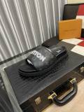 LV Slippers 38-44 (52)