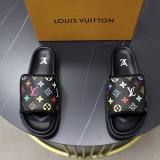 LV Slippers 38-45 (48)