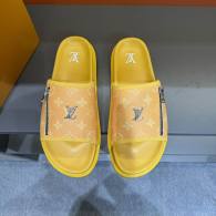 LV Slippers 38-45 (11)