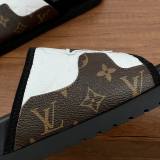 LV Slippers 38-45 (23)