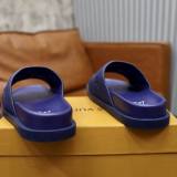 LV Slippers 38-45 (46)