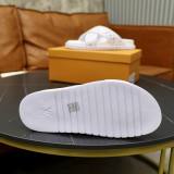 LV Slippers 38-45 (15)