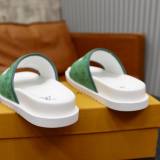 LV Slippers 38-45 (35)