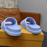 LV Slippers 38-45 (39)